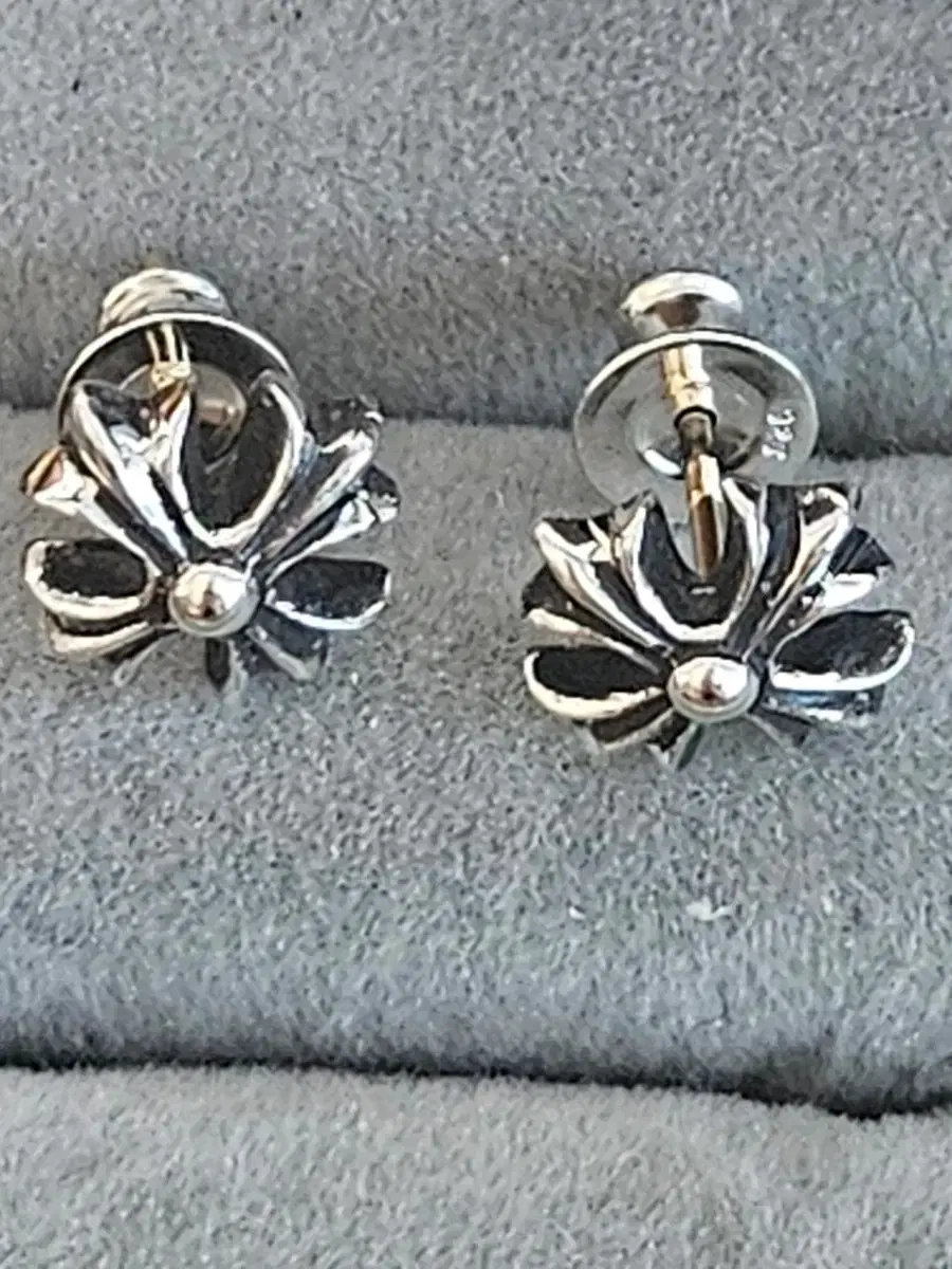 Authentic] 【正規】CHROME HEARTS CH Cross Studs Piace CHROME